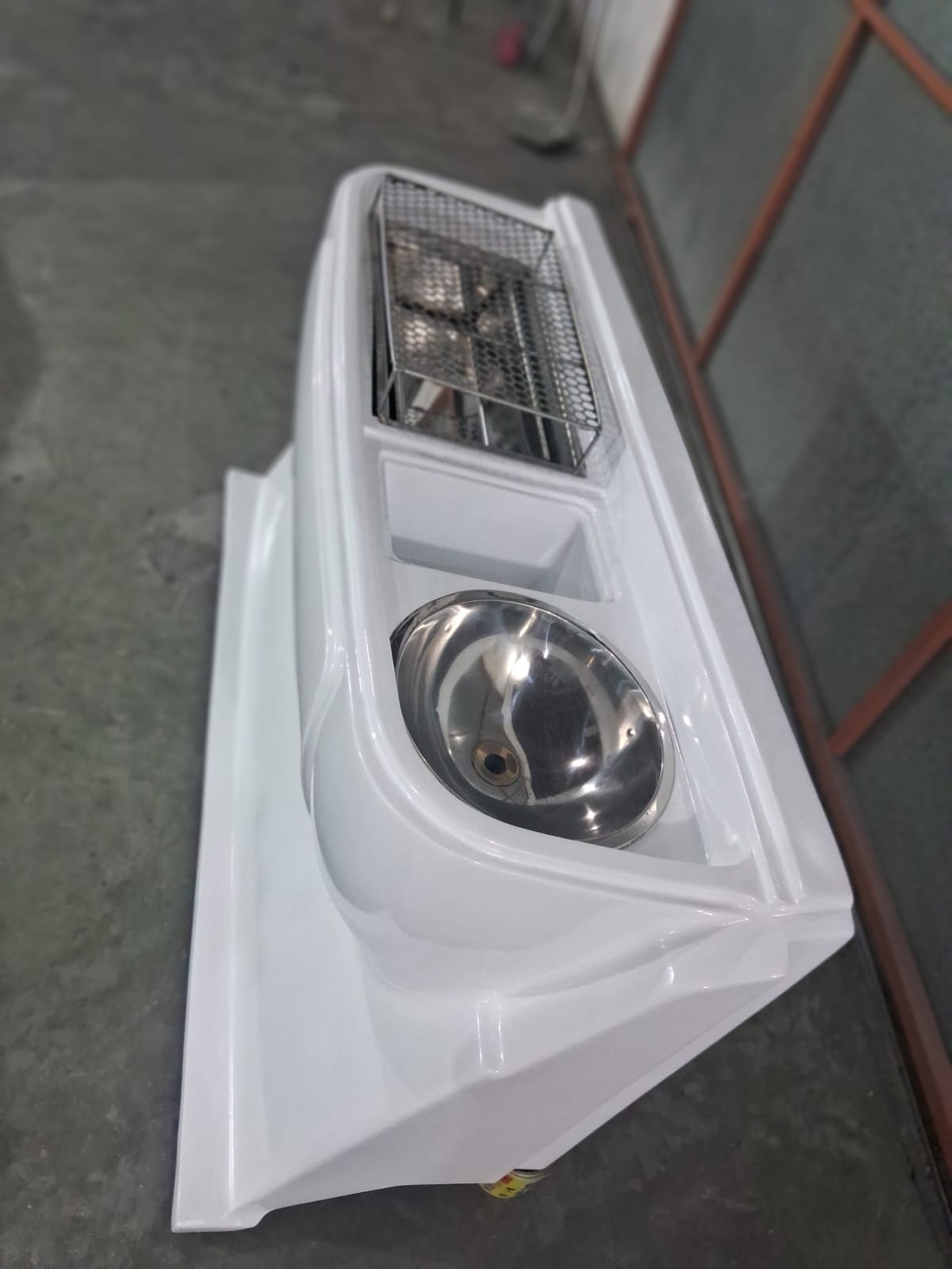 Gabinete / espaço gourmet para lanchas